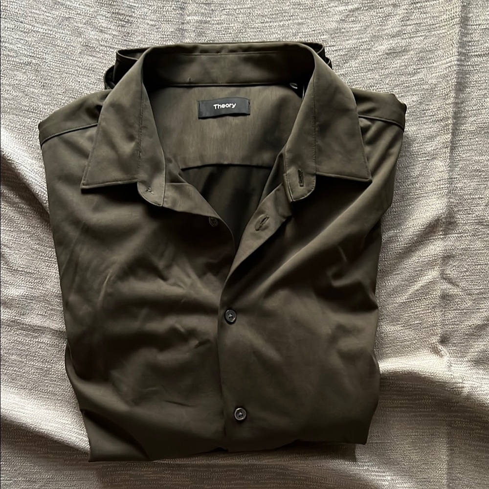 Theory button-up shirt - Picture 9 of 13